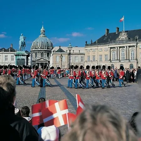 Lejlighed Homely 5 Person In Amager København