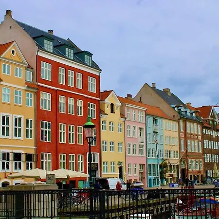 Lejlighed Homely 5 Person In Amager